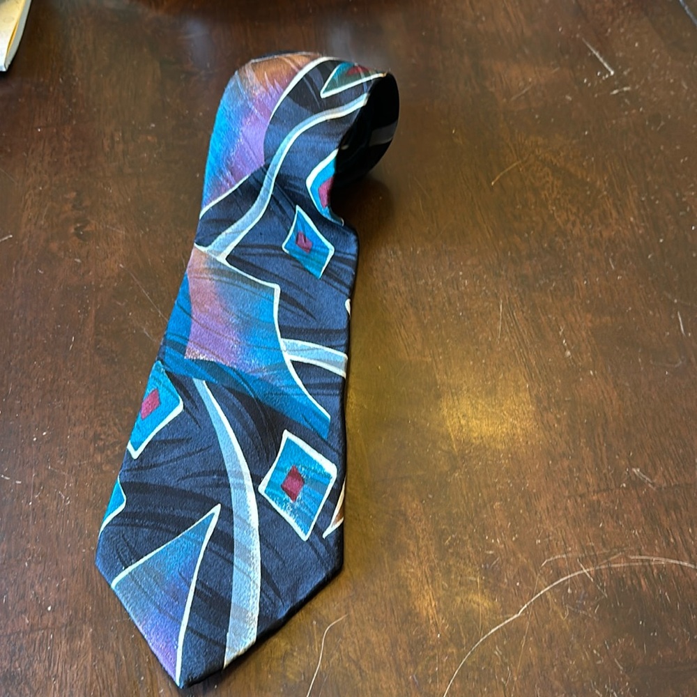 Oscar De La Renta Couture Abstract 100% Silk Tie